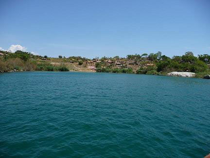 Lyamembe petit village Tanzan ien au bord du lac Tanganyika.